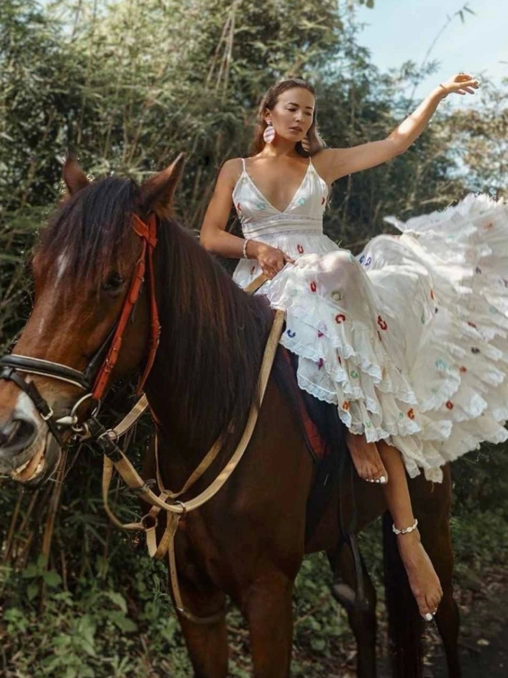 ROCOCO SAND DARA DRESS. Stunning at $250 from $650. Size M(fits like S)